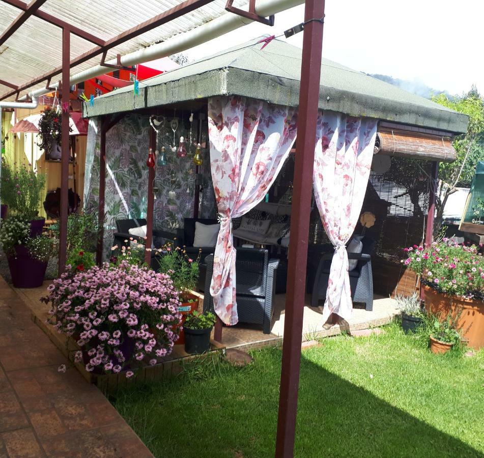 Chambres Et Table D'Hote Les Hortensias La Plaine des Cafres Exterior foto